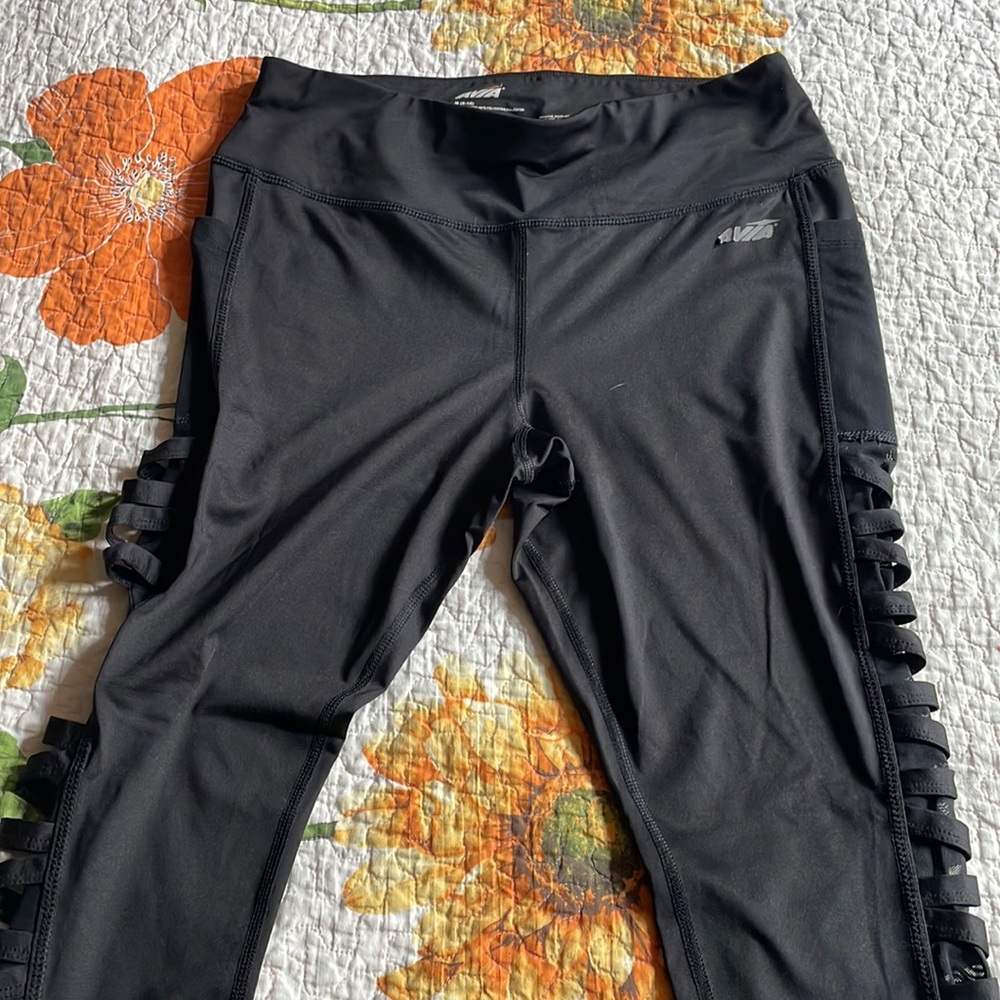 Avia Leggings, size M.
